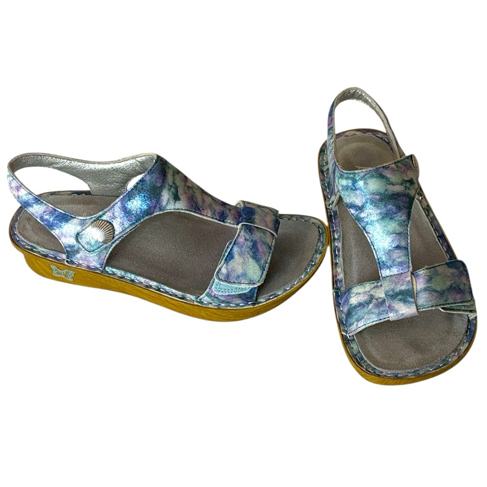 Alegria Ken-298 blue tones T strap sandal , size
37 = 7-7.5
